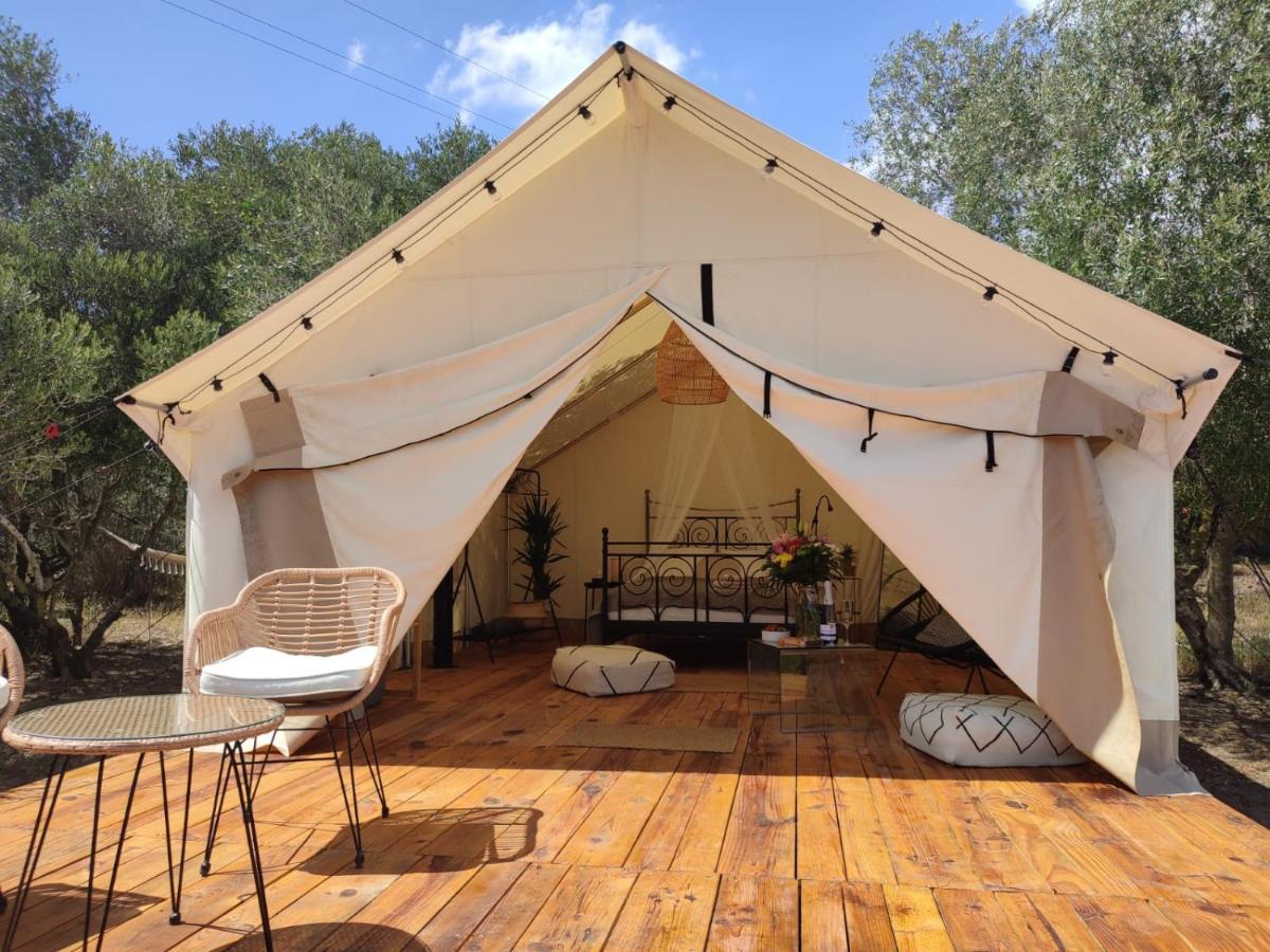 Отель Tranquilo Glamping Осанехос Экстерьер фото