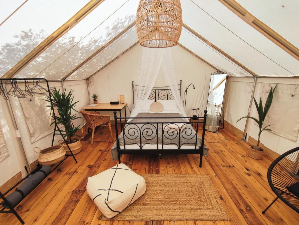 Отель Tranquilo Glamping Осанехос Экстерьер фото
